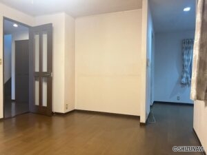 菊川市青葉台2丁目　中古住宅の画像