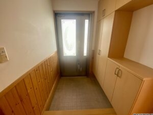 玄関の収納は充分ございます。