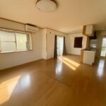 1階LDK部分となります。陽当たり良好です。