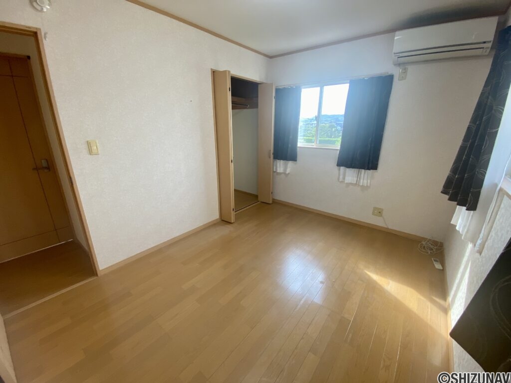 2階洋室部分です。