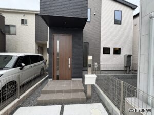 清水区桜橋町 Ａ棟玄関