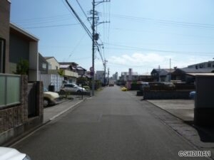 前面道路北から南