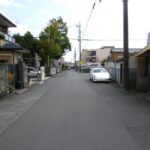 北側道路　西から東