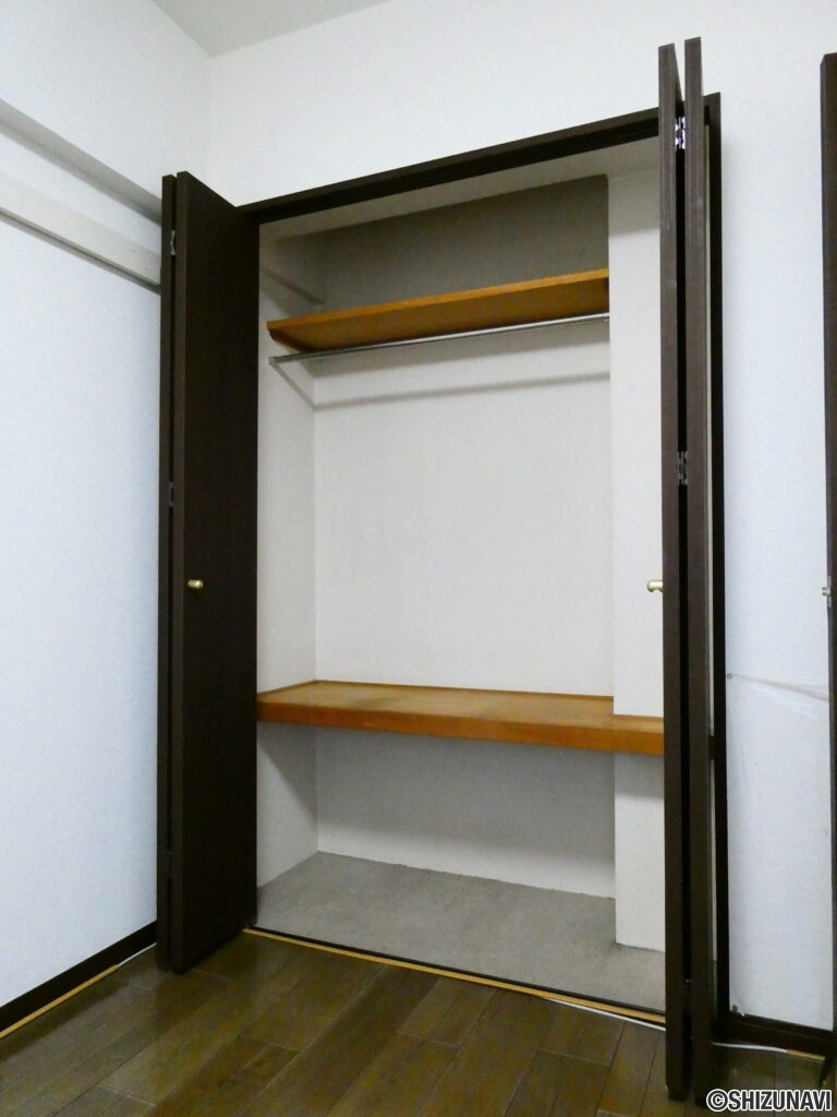5.3帖洋室収納