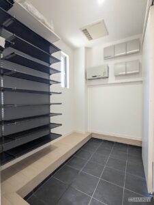 静岡市 葵区新間232-34 玄関