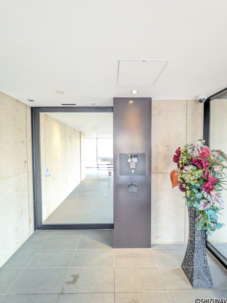 【エントランス】