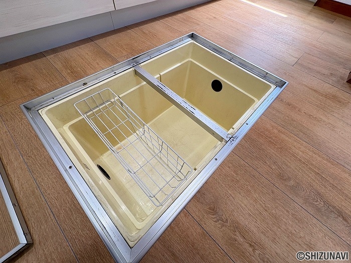 岩本「床下収納」新品交換済みです