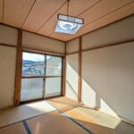 2階和室は日当たり良好です。