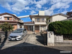 伊豆市熊坂　修善寺道路までのアクセス良好　耐震補強工事済み　中古住宅の物件画像