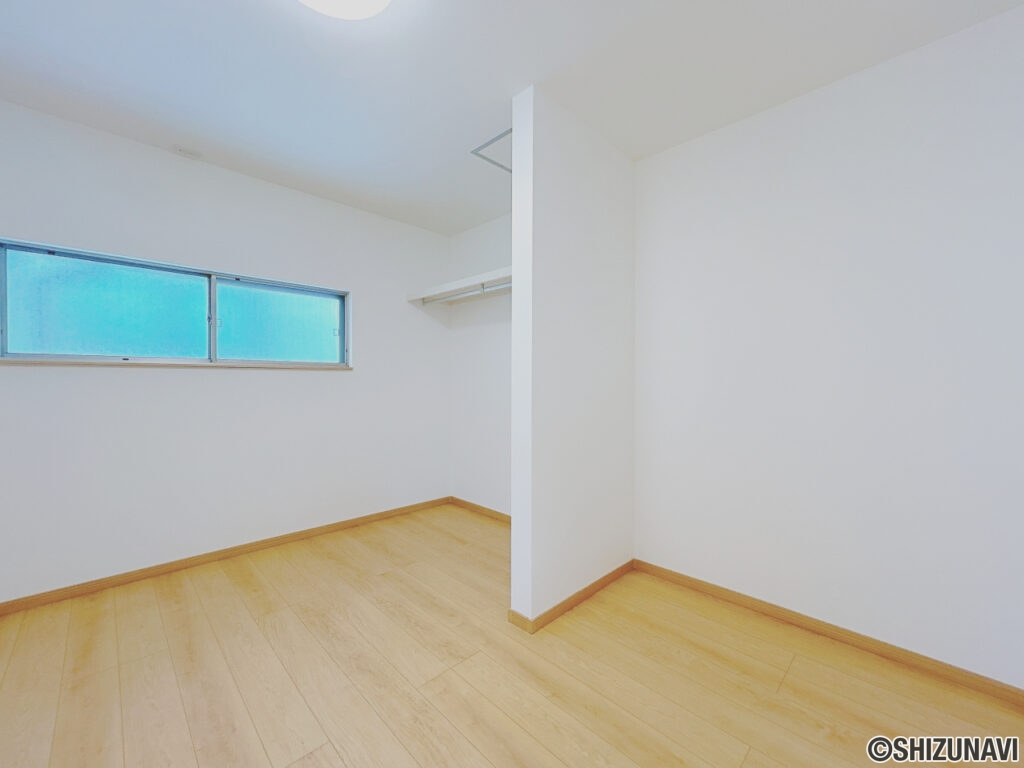 横割【リフォーム後2階洋室6帖】