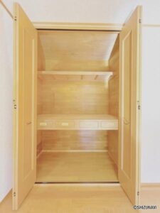 石坂【リフォーム後】1階6帖洋室収納