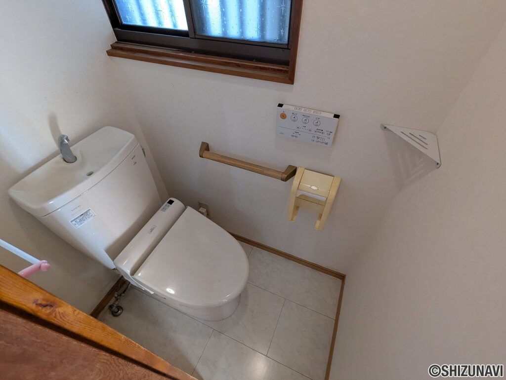1階トイレ平成24年に交換済みです。