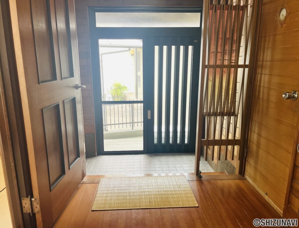 玄関です