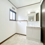 【リフォーム済み/洗面所】洗面化粧台はハウステック製の新品に交換しました。