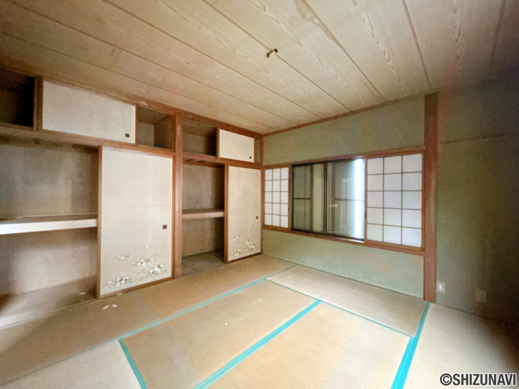 【２階8帖和室】