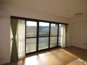 グリーンタウンぐみ沢507　内観