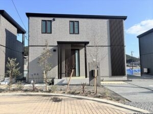 エンブルタウン大中里2-2