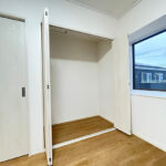 2階東側洋室　収納