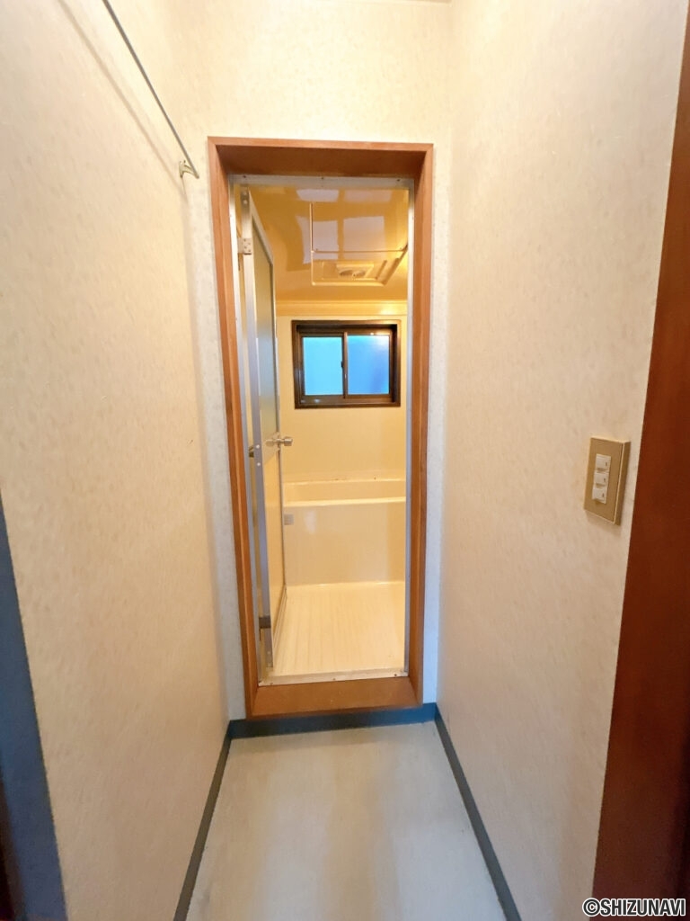 【２階脱衣所】