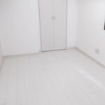 エンブルヒルズ東源台　209号　専用庭付き角部屋の画像