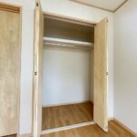 洋室　収納