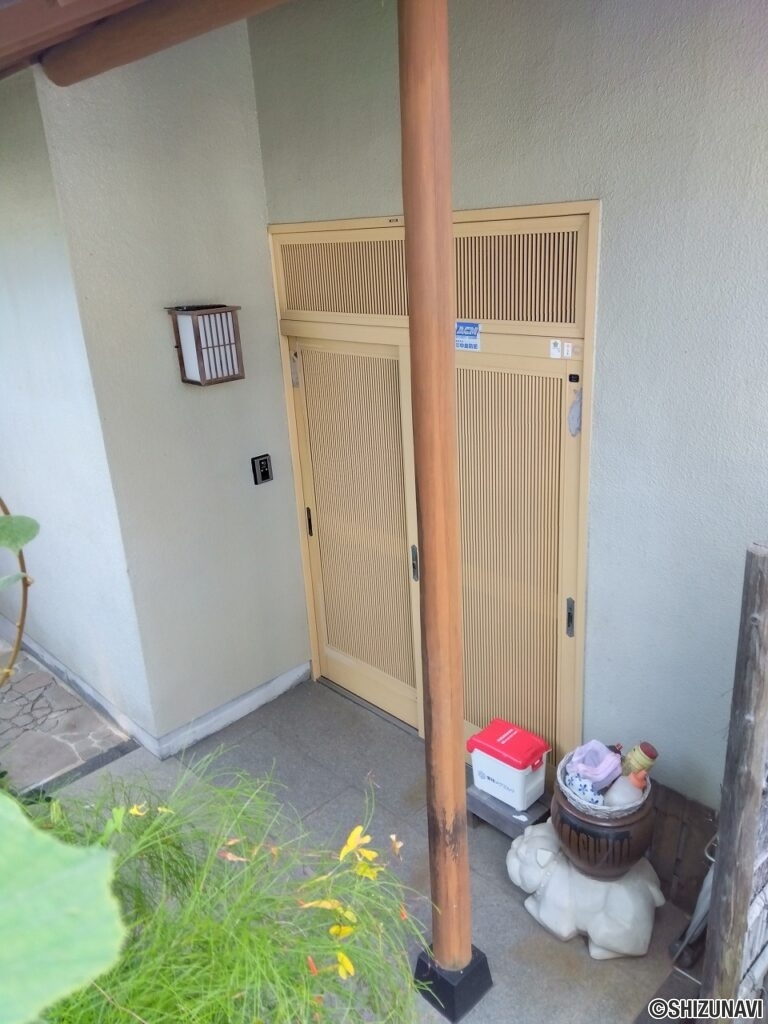 三島市三恵台　中古住宅　外観