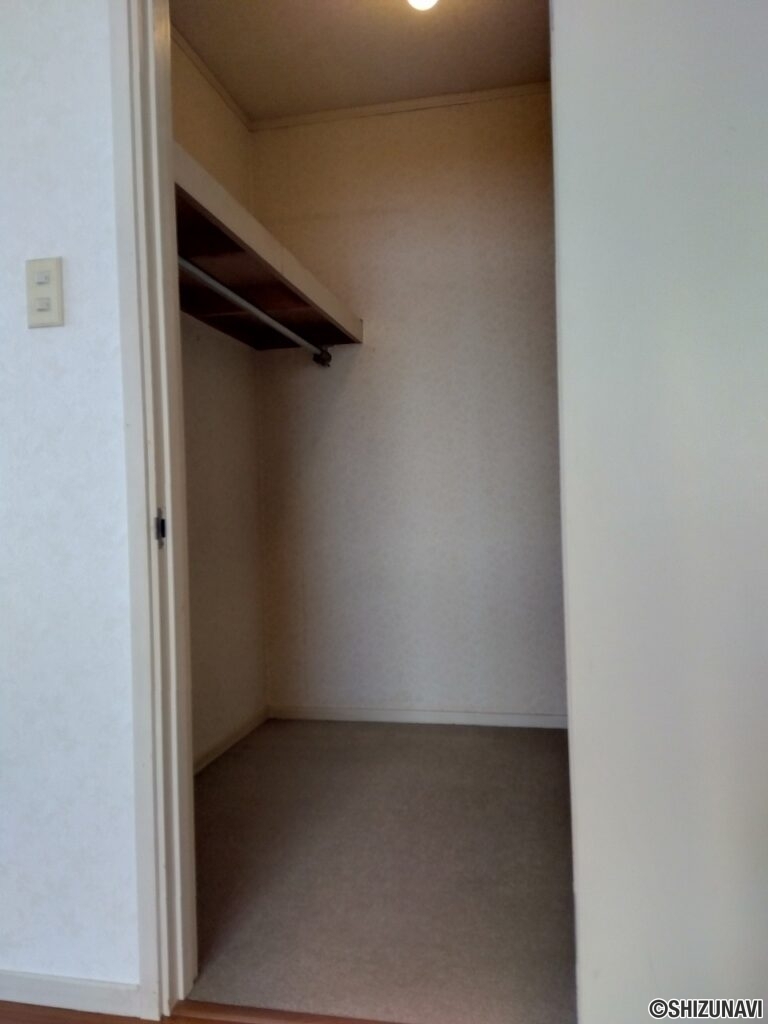 富士市今泉　中古住宅　内観