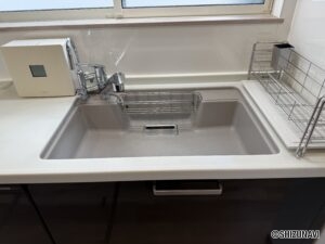 安松町中古住宅　築8年　駐車場3台可能　オール電化の3LDKの画像