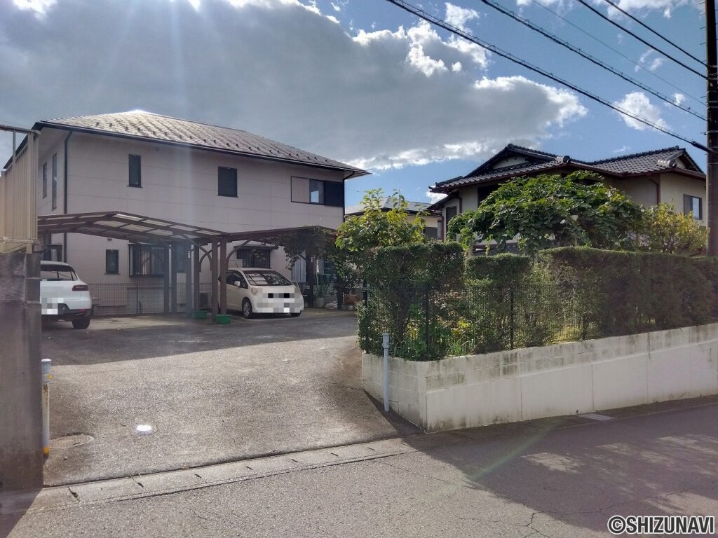 三島市三恵台　中古住宅　外観