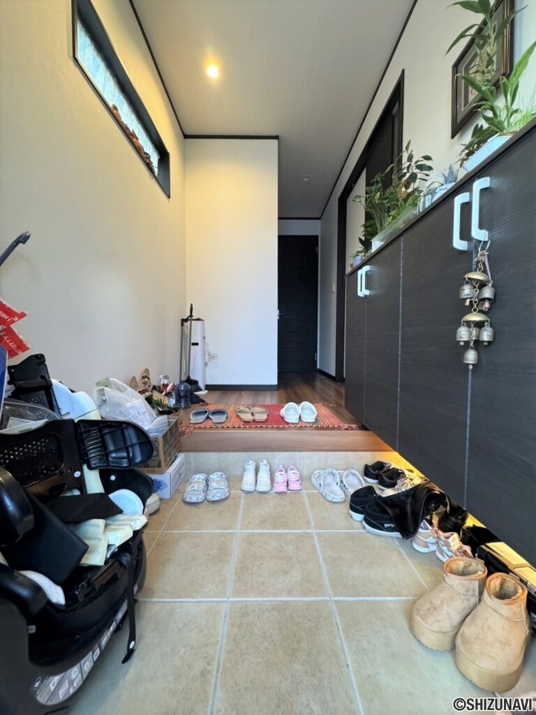 牧之原市大沢　太陽光パネル設置済中古住宅♪の画像