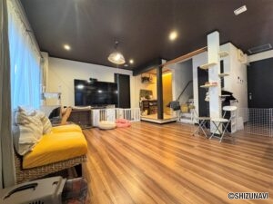 牧之原市大沢　太陽光パネル設置済中古住宅♪の画像