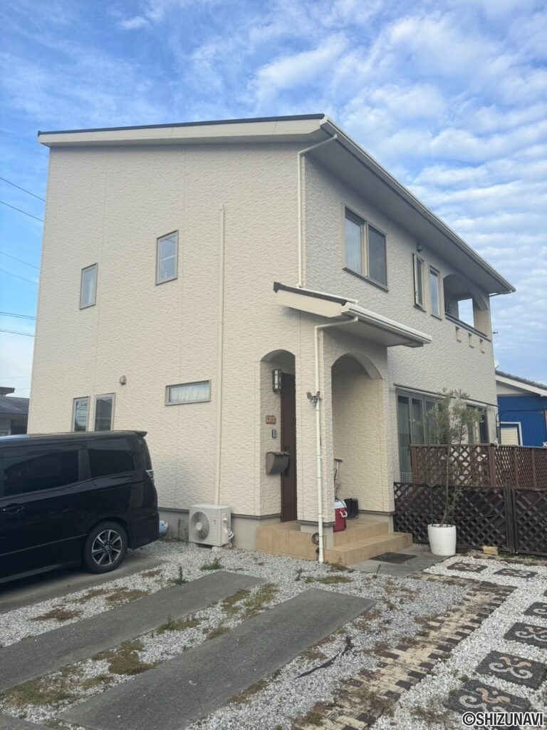 牧之原市大沢　太陽光パネル設置済中古住宅♪の画像