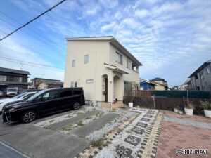 牧之原市大沢　太陽光パネル設置済中古住宅♪の画像