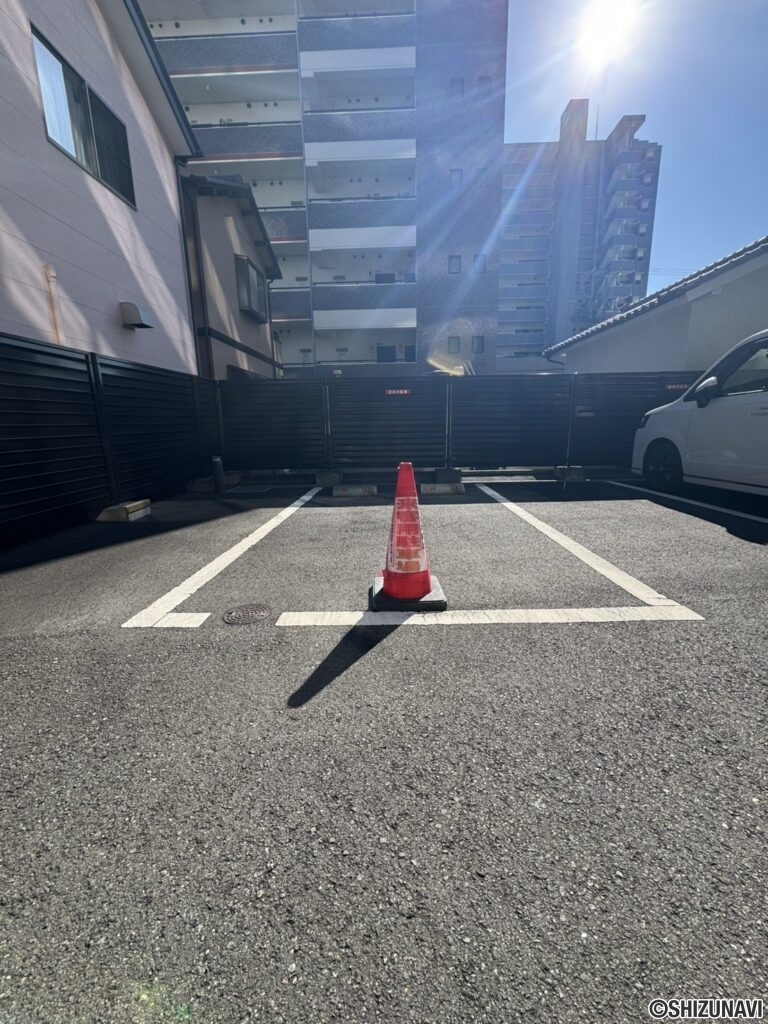 来客用駐車場もございます♪（最初の1時間は無料）