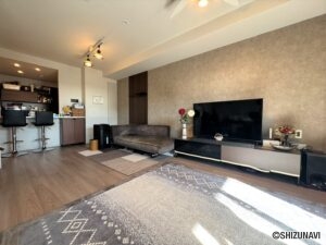 約16.4帖のリビングは使い勝手良好です♪