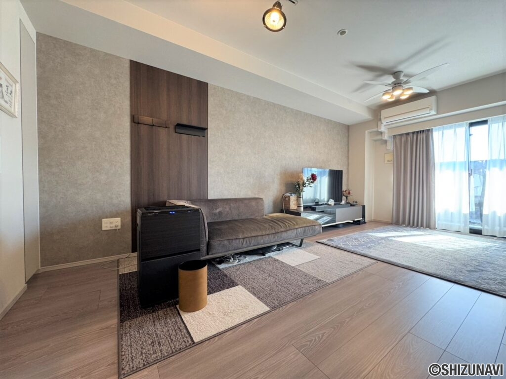 当該居室は10階に位置している為、日当たりも良好ですよ♪