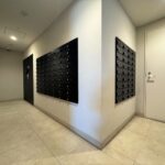 メールボックスも黒を基調としており、高級感がございます♪