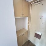 玄関内側になります。