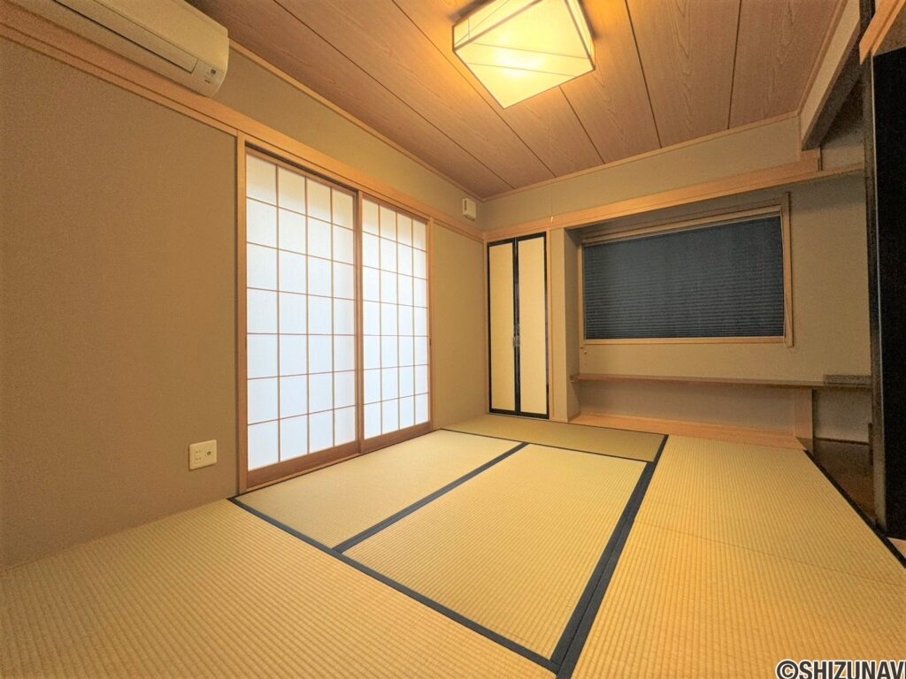 和室からお庭を見ることができます♪