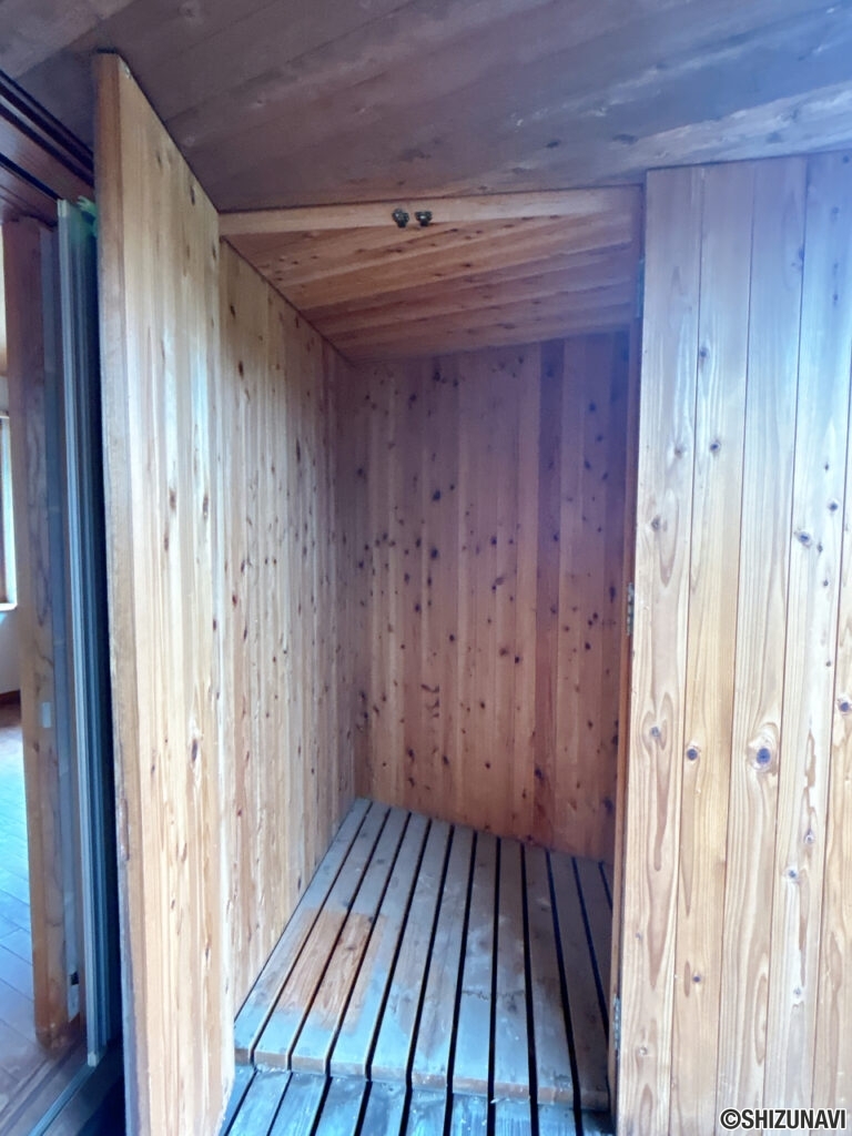 バルコニー収納