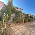 【リフォーム中/庭】植栽の剪定を行います。