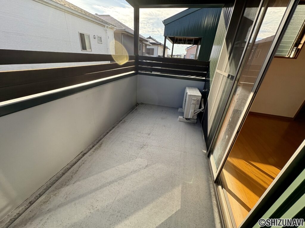 2階南側洋室のバルコニーです。