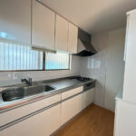 【リフォーム前／キッチン】キッチンは一部設備の交換と、クリーニングを行う予定です。