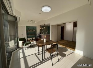 リビング・ダイニングに家具を配置したイメージ図です。