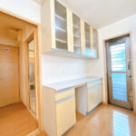 【キッチンカップボード】