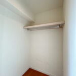 【洋室6.1帖ウォークインクローゼット】