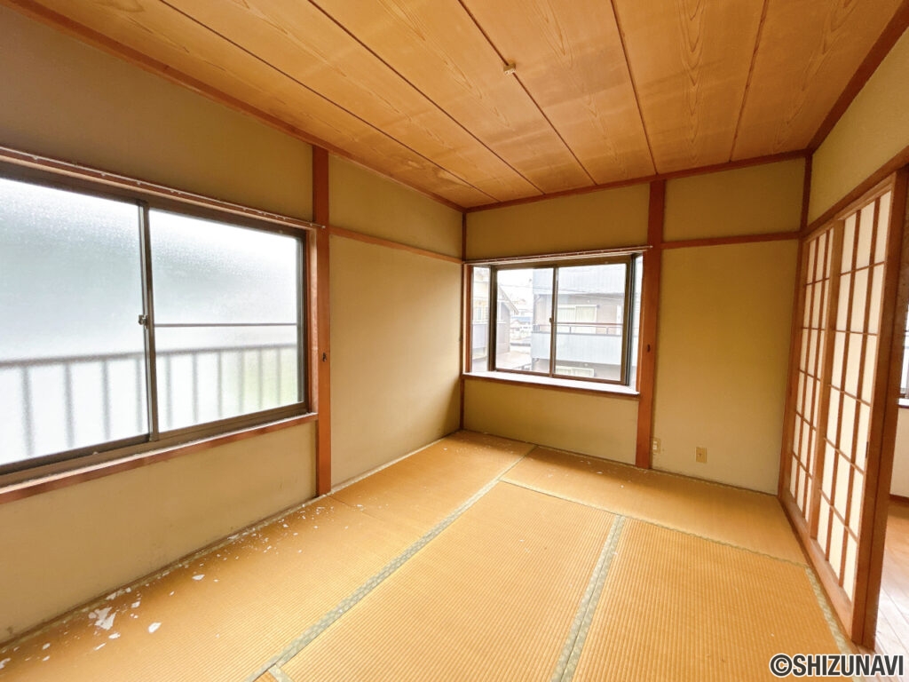 【２階6帖和室】