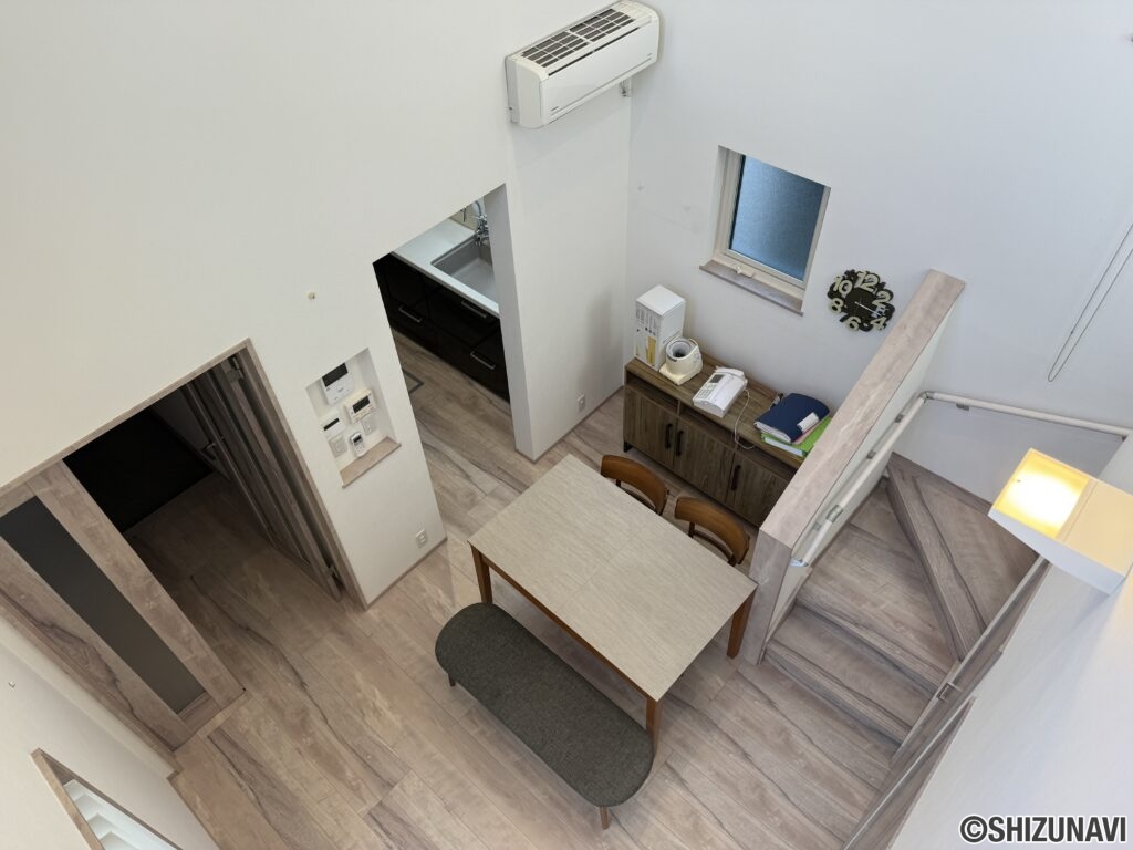 安松町中古住宅　築8年　駐車場3台可能　オール電化の3LDKの画像