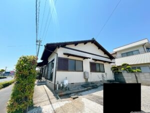 【外観写真】別角度(5/18撮影)外壁塗装、瓦の点検・漆喰補修を行いました。