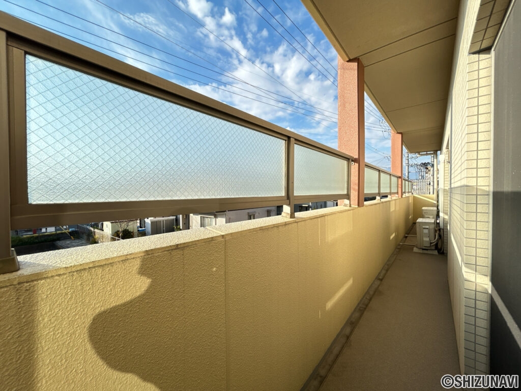 【西側バルコニー】